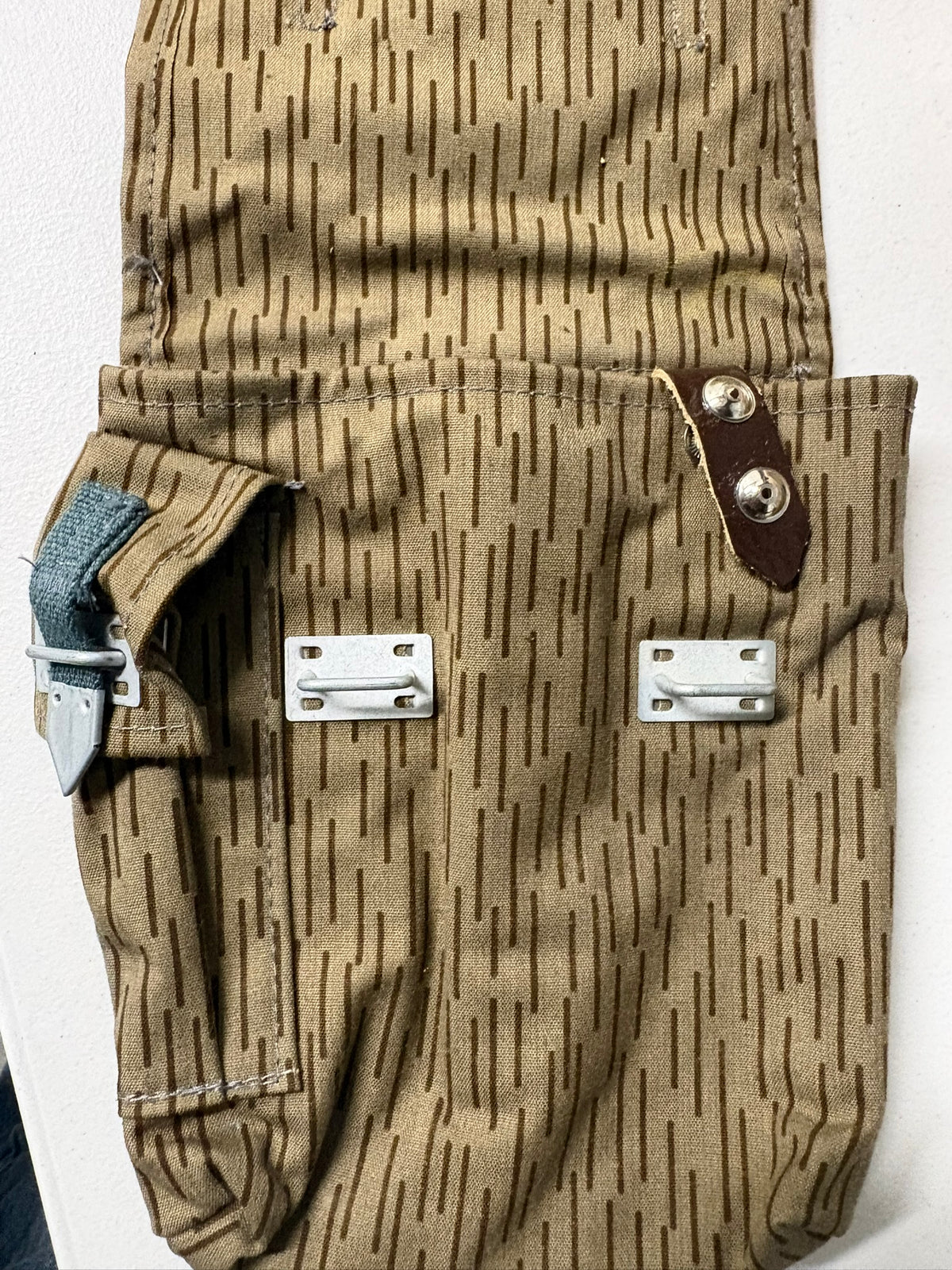 East German Strichtarn AK Pouch