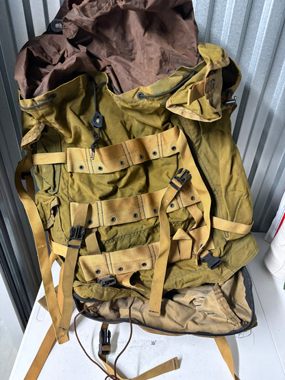 CFP-90 Rucksack and Extra Pack