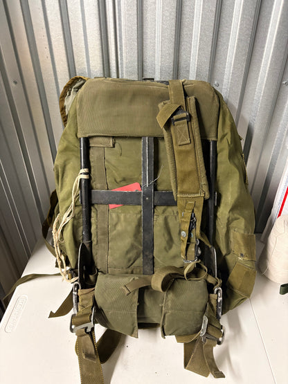 Alice Pack Set /W Frame