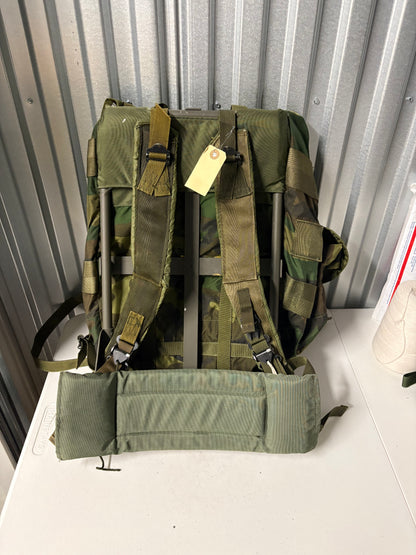 Alice Pack Set /W Frame