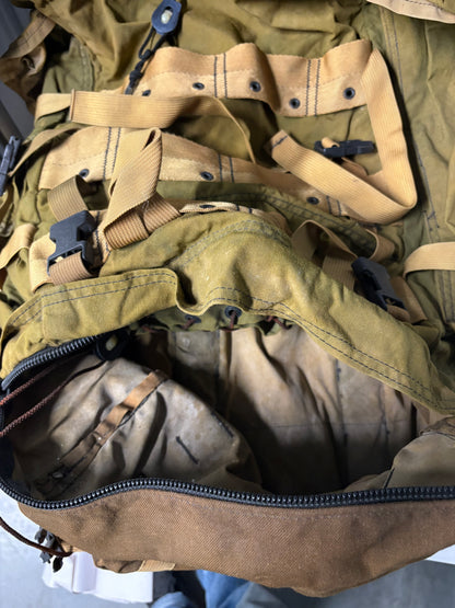 CFP-90 Rucksack and Extra Pack