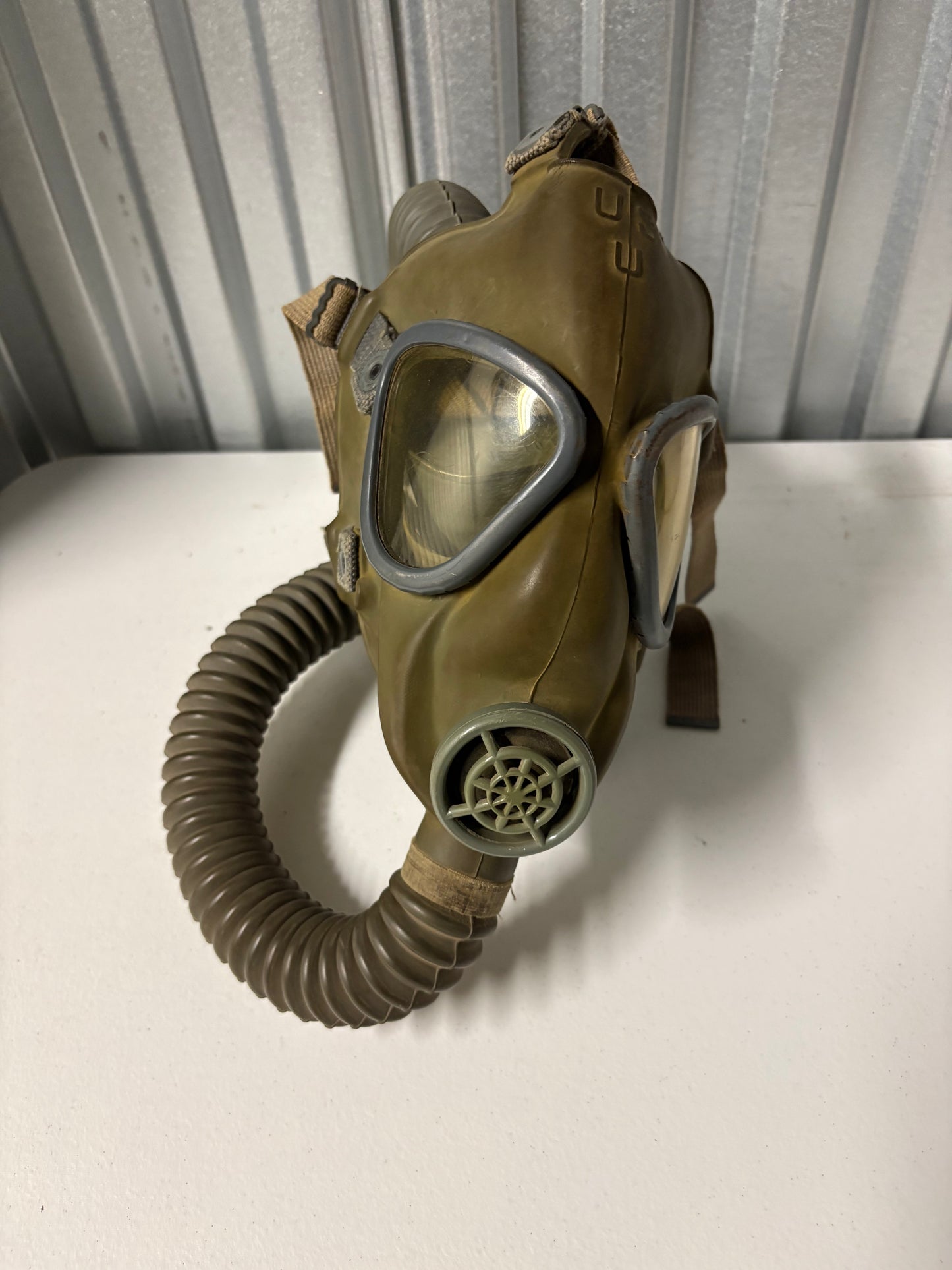 USGI M4-10A1-6 Gas Mask With Box Filter