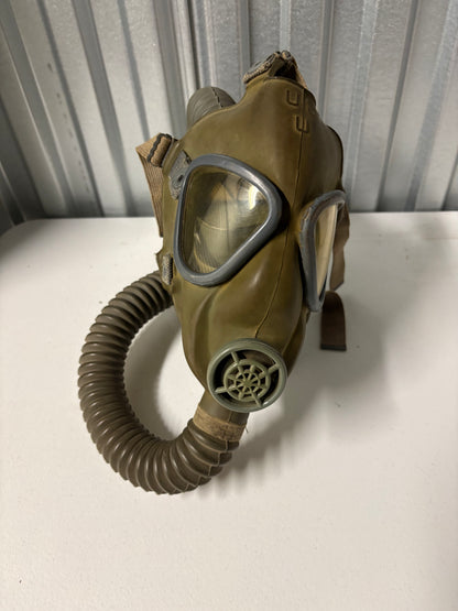 USGI M4-10A1-6 Gas Mask With Box Filter