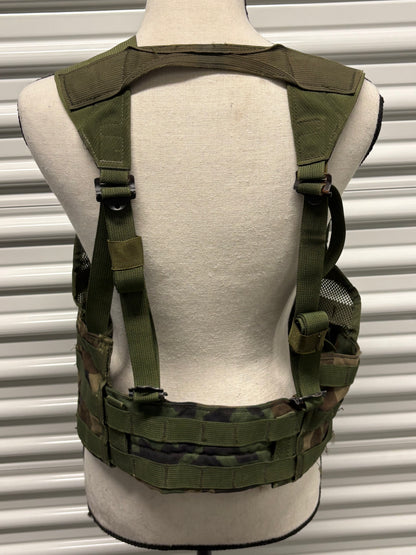 M81 Woodland FLC Vest
